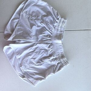 Lululemon Hotty Hot Low Rise 2.5” shorts